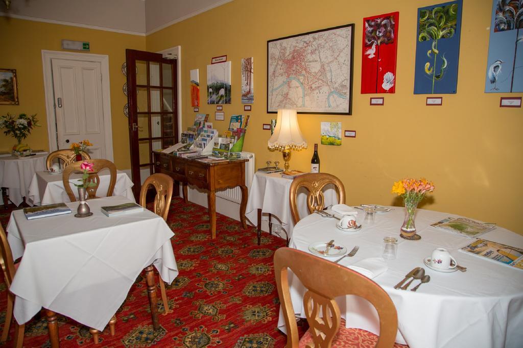 Bed and Breakfast Southbank House Херефорд Экстерьер фото
