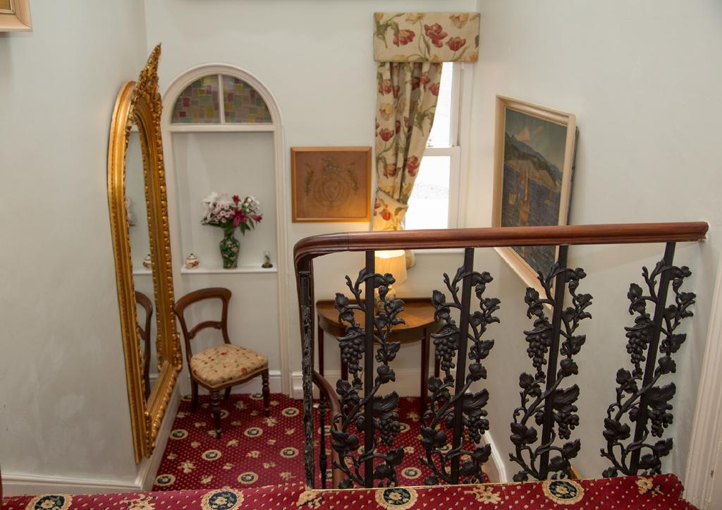Bed and Breakfast Southbank House Херефорд Экстерьер фото