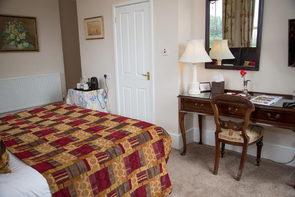 Bed and Breakfast Southbank House Херефорд Экстерьер фото