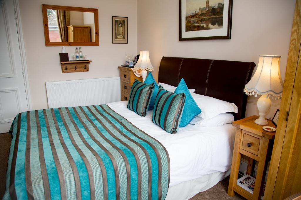 Bed and Breakfast Southbank House Херефорд Экстерьер фото