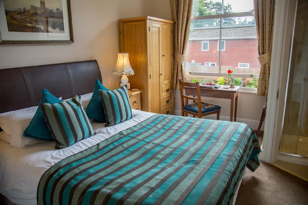 Bed and Breakfast Southbank House Херефорд Экстерьер фото
